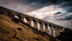 залізничний міст віадук на Луганщині